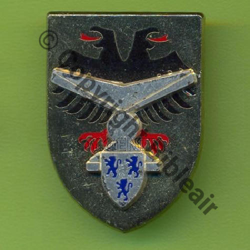 CAMB  A1020 BA.103 CAMBRAI  De Griffes et butees Dos scintillant bronze