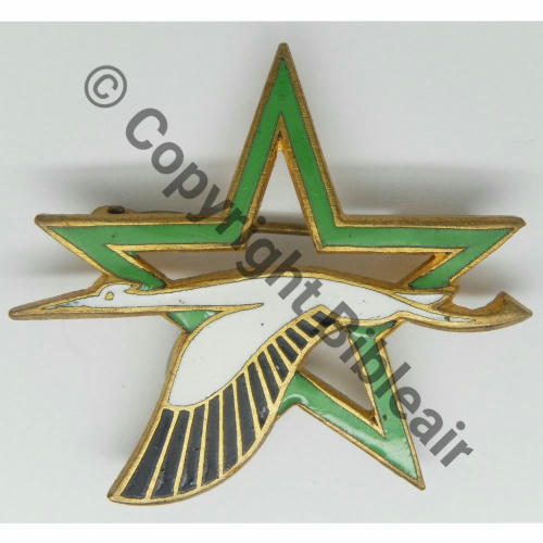 MEKNES A0852NH BE.708  DrPBER Dep Eping nourrice Dos lisse irreg Embouti Pattes blanches Src.entame  22Eur03.23 