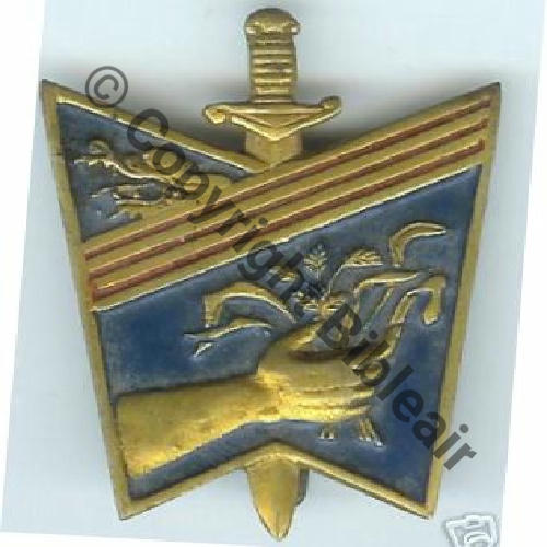 VIETNAM MISSION DE LIAISON FRANCO VIETNAMIENNE  FAB LOC Metal peint SM Eping bascule Dos lisse 27Eur(x2)