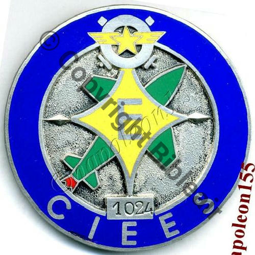 SAHARA COLOMB BECHAR CIEES BADGE INS CIEES BLEU  SM 2Anneaux Embouti 65mm Src.STELLA 75Eur(x3) 