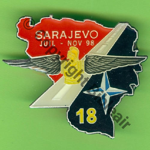 NH  BOSNIE 18eDet SARAJEVO SFOR 25e RGA 07.98 11.98  RESINE ROUGE  PARIS INSIGNE Attac PINS Quadrille fin No37 Src.Y.GENTY 12Eur04.17 brocfamili79 