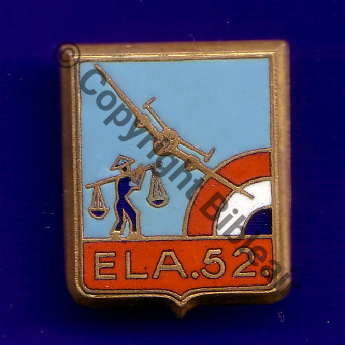A1453NH ELA.52 INDO  DrPN Cuivre Chapeau bleu clair