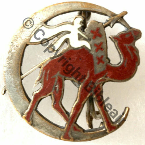 A1482NH 3eDrille VR.551 GB.II.62  DrBer decoupe Bol fenetre ressoude etain Dos lisse Bouclier marron Src.mesnil01 227Eur03.21 