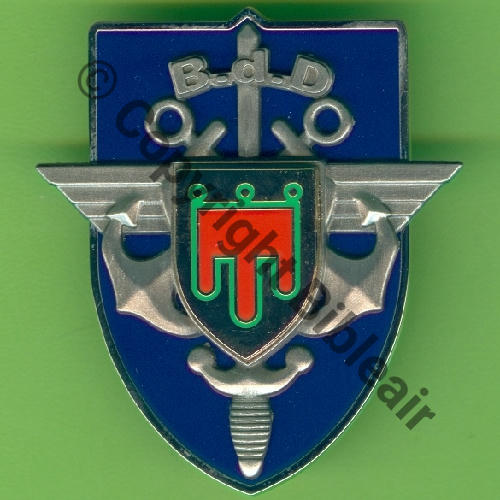 G5193 BDD CLERMONT FERRAND  AB 2Attaches PINS Dos scintillant  Src.Y.GENTY 24Eur(x2) 