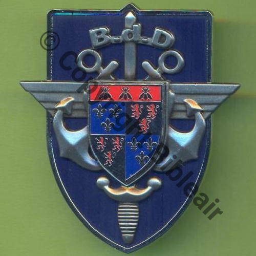 G5195 BDD CREIL  AB 2Attaches PINS Dos scintillant Src.Y.GENTY 17Eur(x2) 