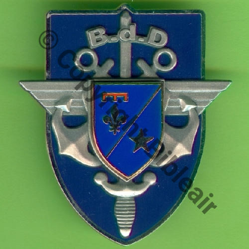 G5202 BDD ISTRES SALON  AB 2Attaches PINS Dos scintillant Src.Y.GENTY 27Eur(x2) 