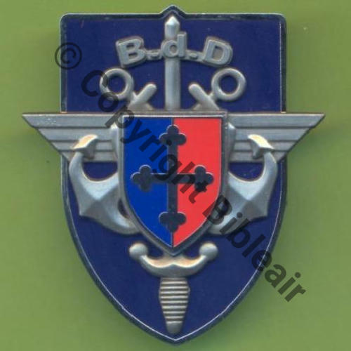 G5203 BDD LA VALBONNE  AB 2Attaches PINS Dos scintillant Src.Y.GENTY 16Eur(x2)
