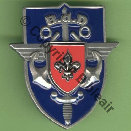 G5204 BDD LILLE  De 2Attaches PINS Dos scintillant mat Src.Y.GENTY 10Eur10.15