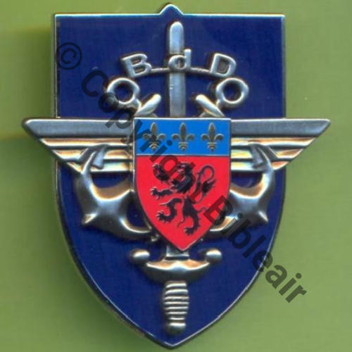 G5205 BDD LYON MONT VERDUN  AB 2Attaches PINS Dos scintillant Src.Y.GENTY 27Eur(x3)
