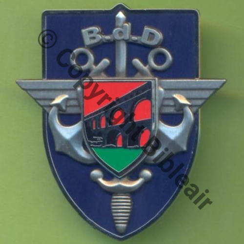 G5213 BDD NIMES ORANGE LAUDUN  AB 2Attaches PINS Dos scintillant Src.Y.GENTY 11Eur(x3) 