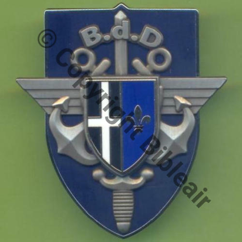 G5216 BDD PHALSBOURG  AB 2Attaches PINS Dos scintillant Src.Y.GENTY 12Eur03.15 (2)