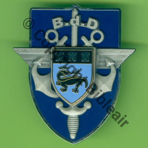 G5224 BDD TOURS  AB.P 2Attach PINS Dos irreg scintillant Src.Y.GENTY 22Eur(x7) 