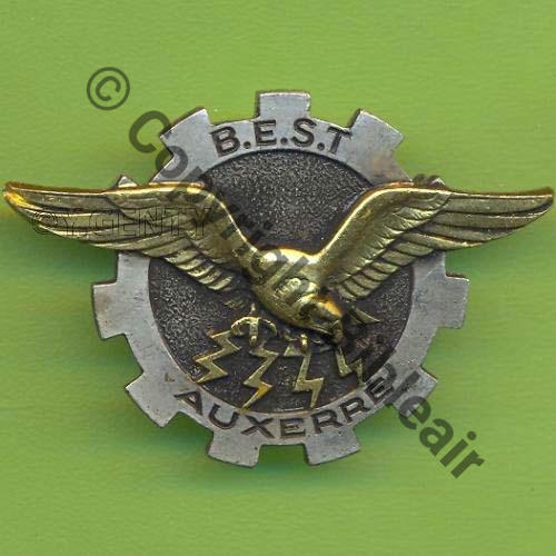 FRANCE AUXERRE NH BEST BA.723  DrP grave 2Anneaux Dos lisse No11920 ARGENT..  6Eur06.05 