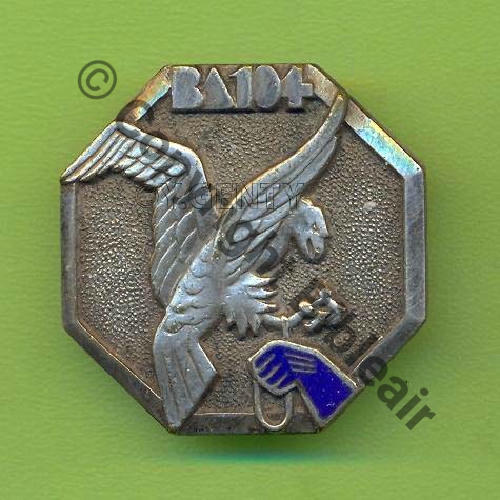 FRANCE LE BOURGET NH BA.104 1945+  DrPBer Dep Bol petit Dos lisse Embouti Src.Y.GENTY bout att KC 12Eur(x3) 