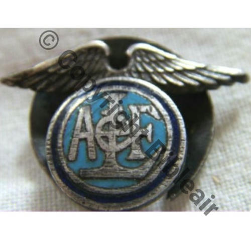 BOUTONNIERE  LIGUE AERIENNE FRANCAISE SM  Cuivre emaille 20mm Sc.quivivefrance 10EurInv