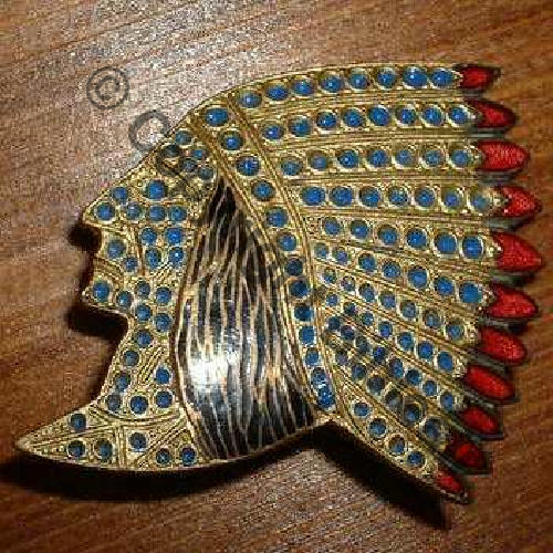 BROCHE Rien a voir avec ESCADRILLE LAFAYETTE Src.troopchat 16Eur04.12  