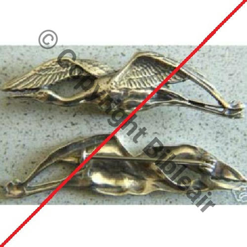 CIGOGNE (BARTLETT)  COPIE MADE IN USA avec POINCON Vendu par mrmac-aol et deja vu a la revente ACHATS EN COURS AUTRES ORIGINAUX TOUT METAL EN VUE REPRODUCTION 