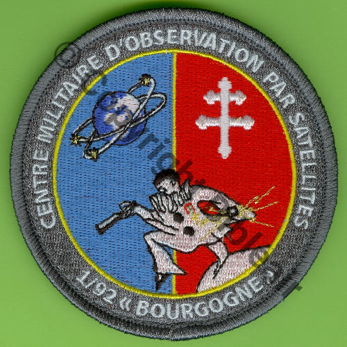 CMOS  CENTRE MILITAIRE OBSERVATION SATELLITES CREIL 90mm Src.Y.GENTY 
