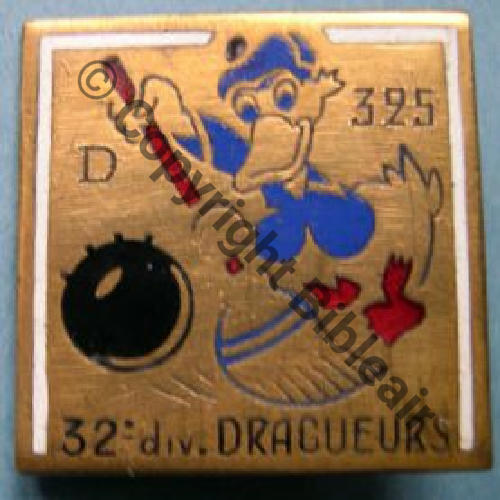 325 DRAGUEUR D325  CLEMATITE  DrP Dos lisse  Src.plonge30 46Eur03.13 