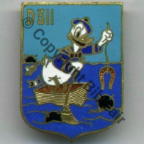 311 DRAGUEUR D311  A.AUGIS  LYON PAR AUTO WALT DISNEY semi circul Bol allonge Dos granuleux  Src.historiacollection2a 50Eur10.21 