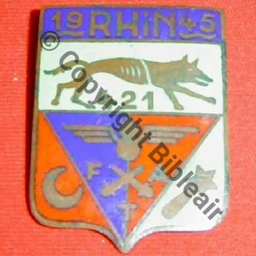FTA RHIN et DANUBE 1eARMEE 1945 421e FTA Peint BLANC  SM Eping bascule Dos lisse irreg Src.chti8859 MAP32Eur 