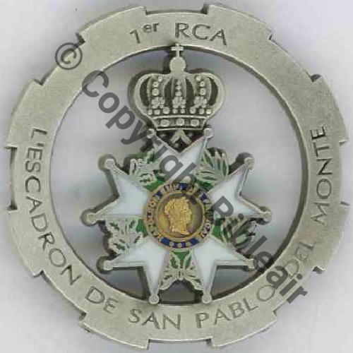 RCA  1eRGT CHASSEUR AFRIQUE 6e ESCADRON SAN PABLO  AB.P recent fenetre pastille Deux porte epingle Dos irreg scintillant Src.lacolo PV17Eur 