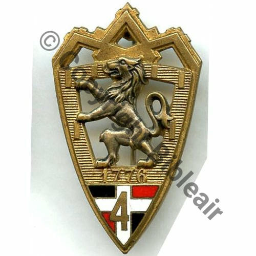 RI  004eRI Avant WW2 SM (AB) Eping bascule Dos lisse irreg Embouti Src.STELLA PV10Eur