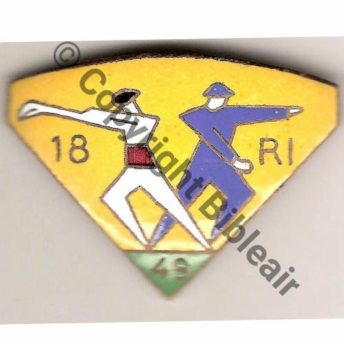 RI  018eRI 3eBAT  SM 2pattes eping a rabattre Dos lisse irreg Src.mian04nou 150EurInv