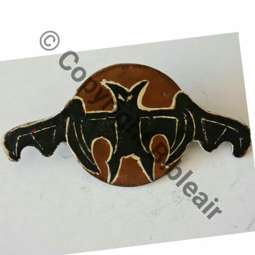 ESCADRILLE CHASSE DE NUIT  Fab PERSO Dos lisse irreg Eping soudee etain 31x62mm Src.zoupat 200EurInv 